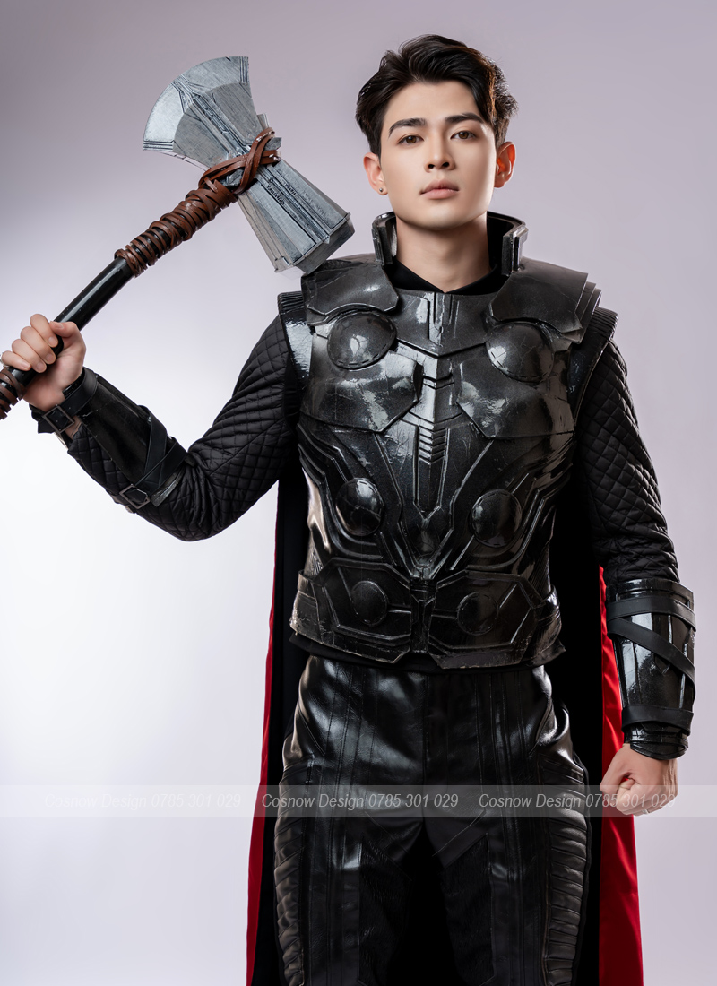 trang phục thần sấm thor 1