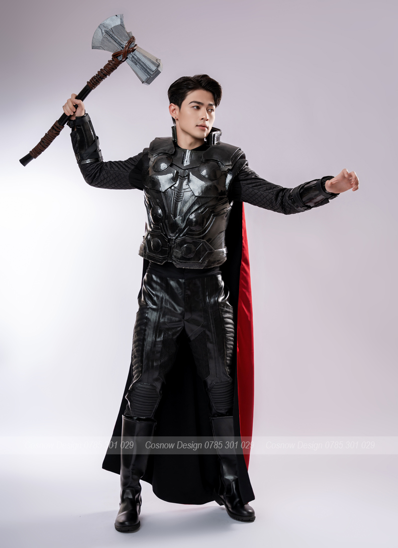trang phục thần sấm thor 2
