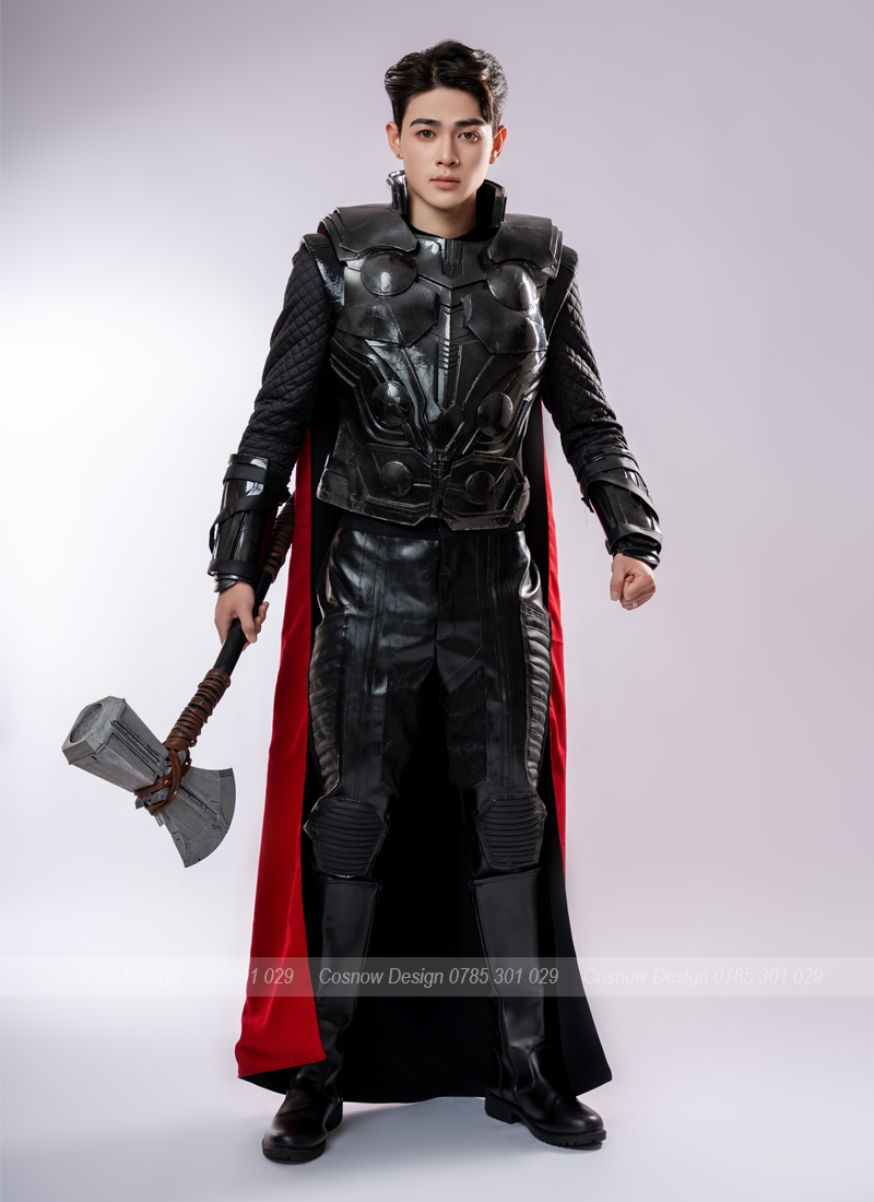 trang phục thần sấm thor 3