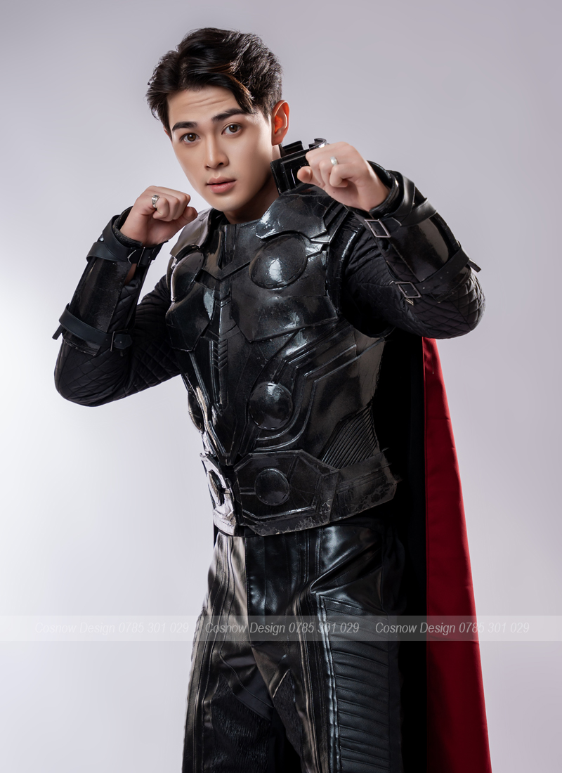 trang phục thần sấm thor 7
