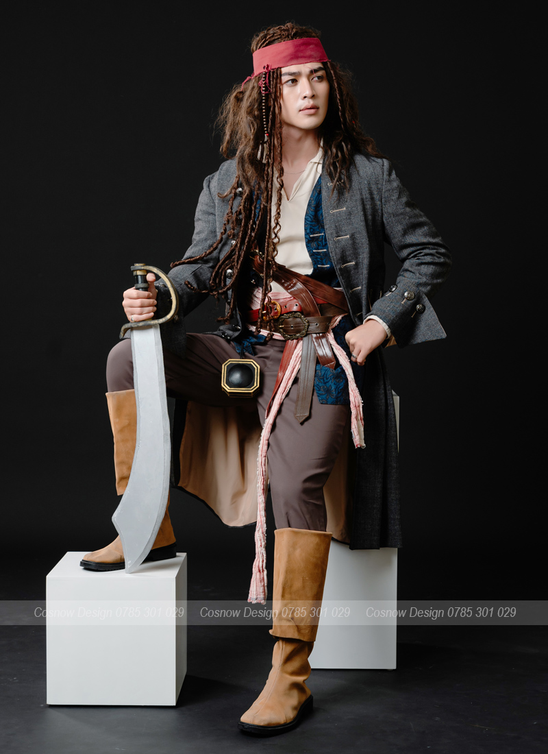 trang phục thuyền trưởng jack sparrow 8